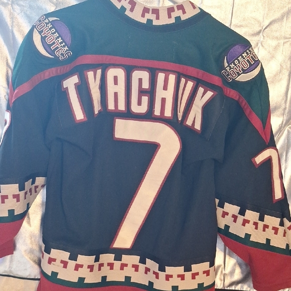 Boys XL CCM Black and Burgundy Hockey Jersey - Picture 4 of 15